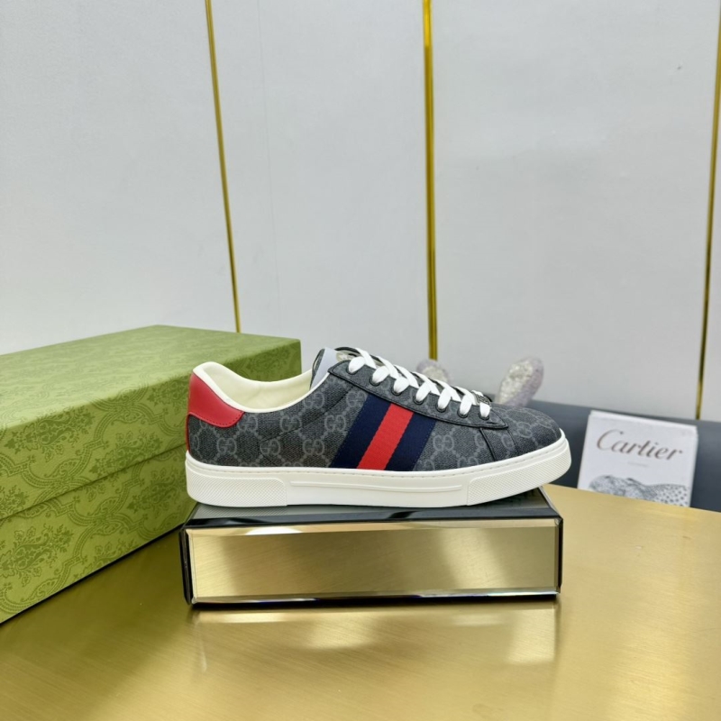 G*u*i casual shoes